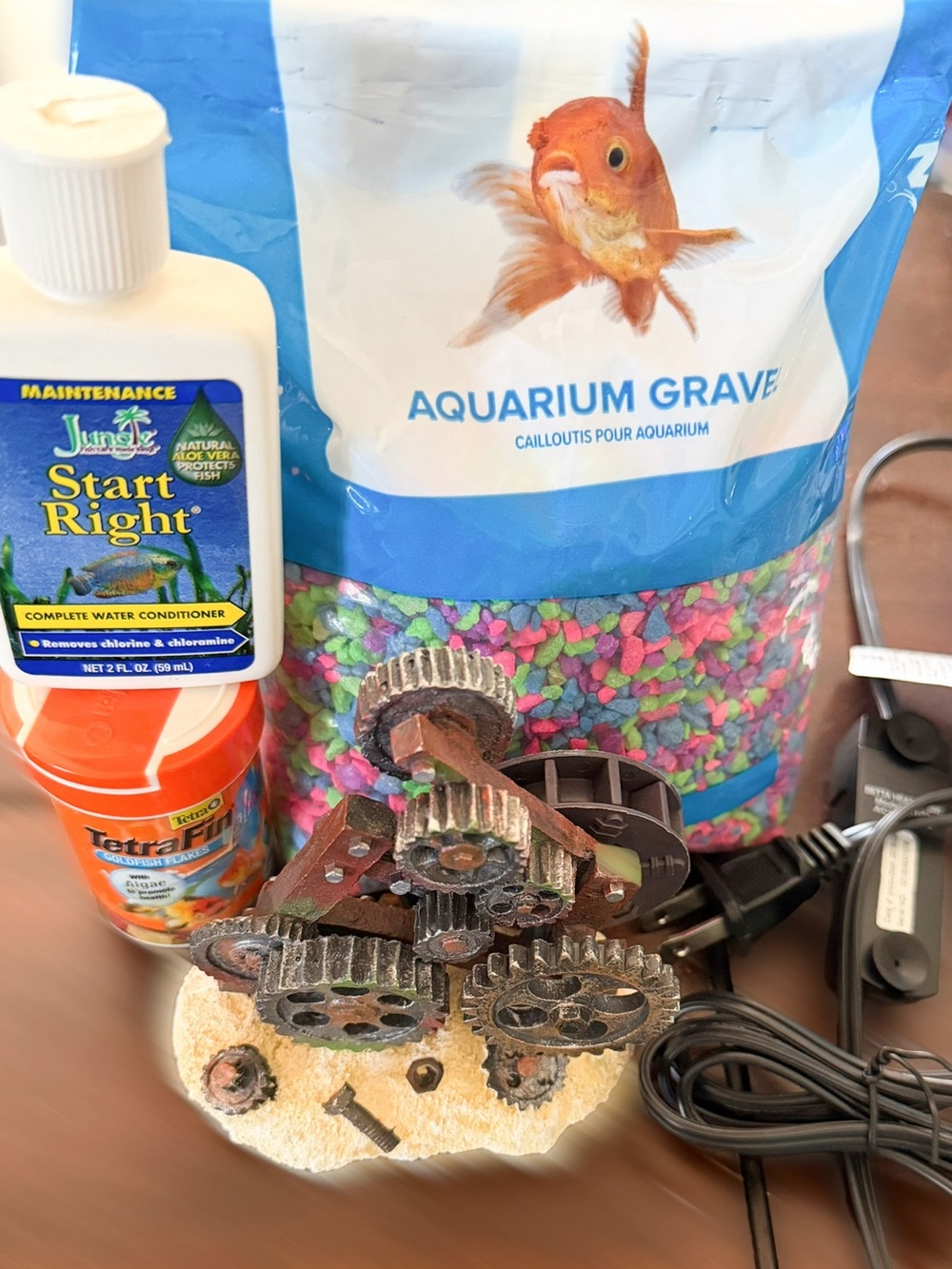 EUC TOP FIN AQUARIUM ROCKS+BETTA FISH HEATER+GOLDFISH FOOD+MAINTENANCE BUNDLE
